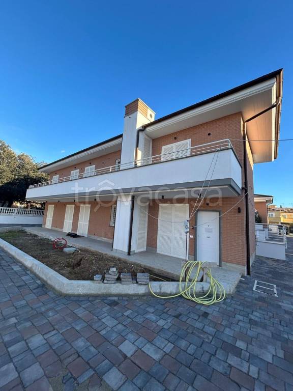 appartamento in vendita ad Anzio in zona Mare