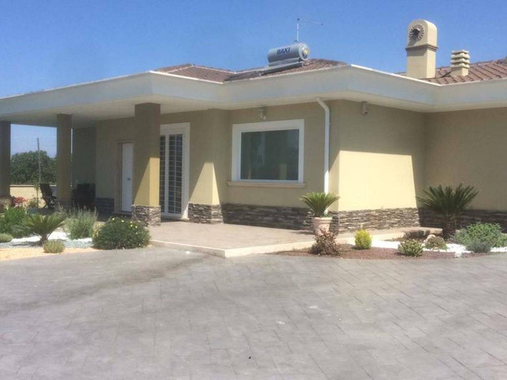casa indipendente in vendita ad Anzio