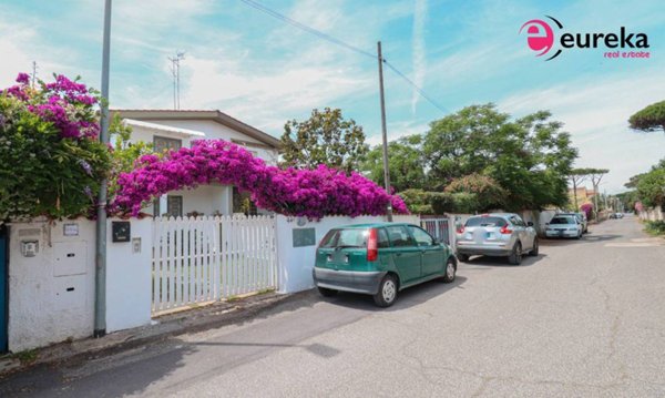 casa indipendente in vendita ad Anzio in zona Cincinnato
