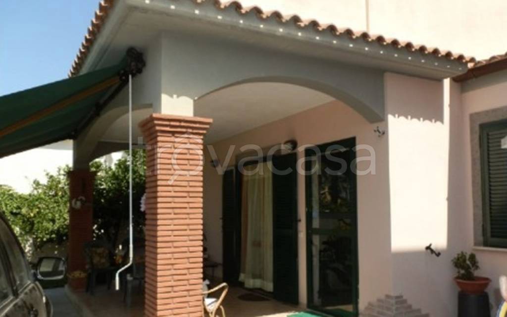 casa indipendente in vendita ad Anzio