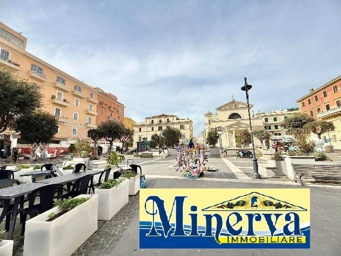 appartamento in vendita ad Anzio in zona Mare