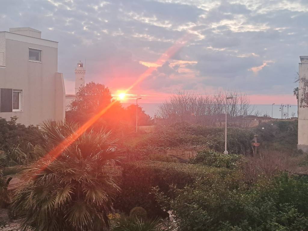 appartamento in vendita ad Anzio in zona Mare