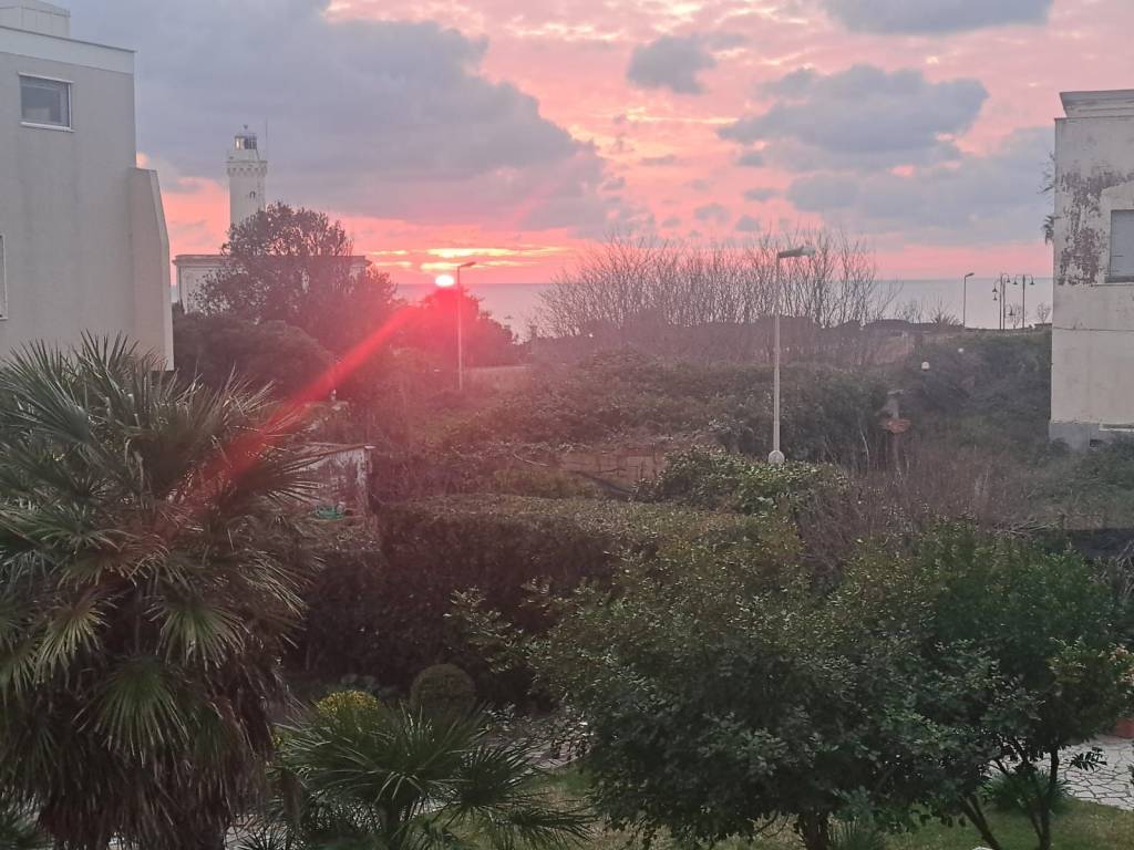appartamento in vendita ad Anzio in zona Mare