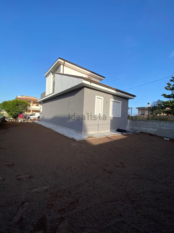 casa indipendente in vendita ad Anzio
