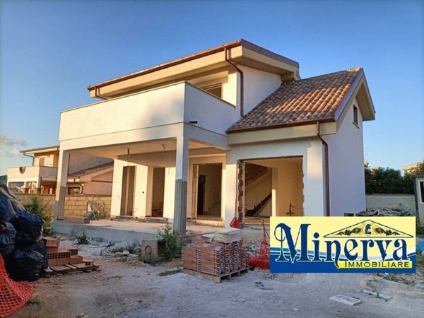 casa indipendente in vendita ad Anzio