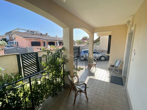 casa indipendente in vendita ad Anzio in zona Stazione