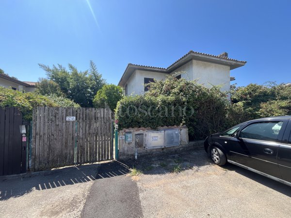 villa in vendita ad Anzio in zona Mare