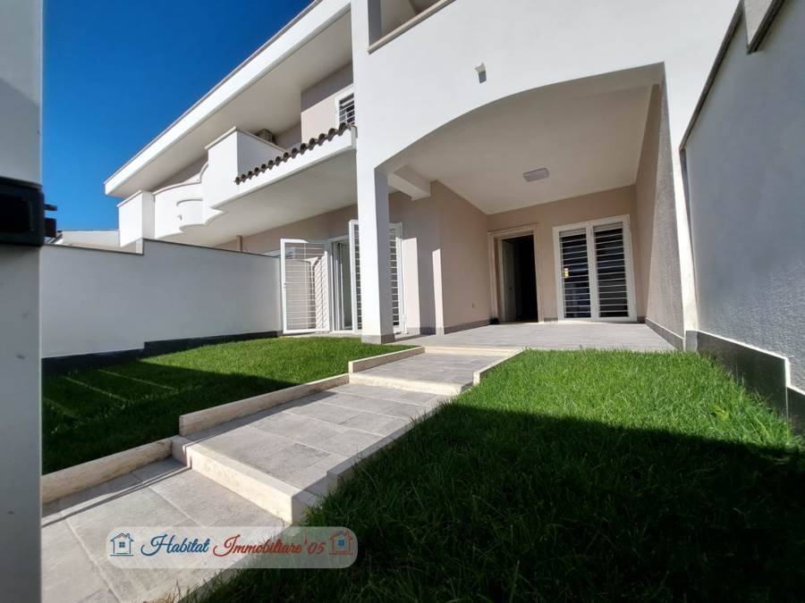 casa indipendente in vendita ad Anzio in zona Stazione