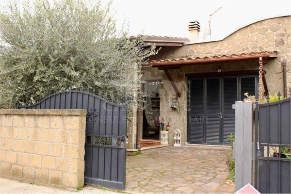 casa indipendente in vendita ad Anzio