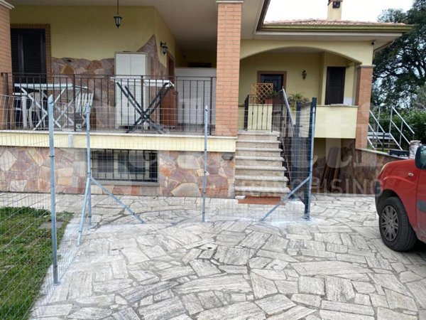 casa indipendente in vendita ad Anzio