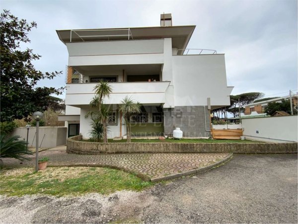 appartamento in vendita ad Anzio in zona Mare
