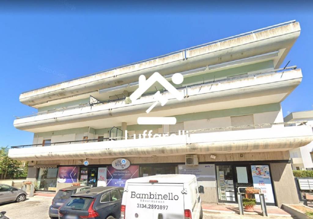 negozio in vendita ad Anzio