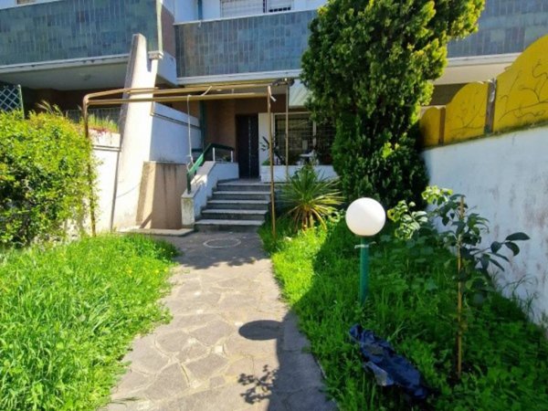casa indipendente in vendita ad Anzio in zona Villa Claudia