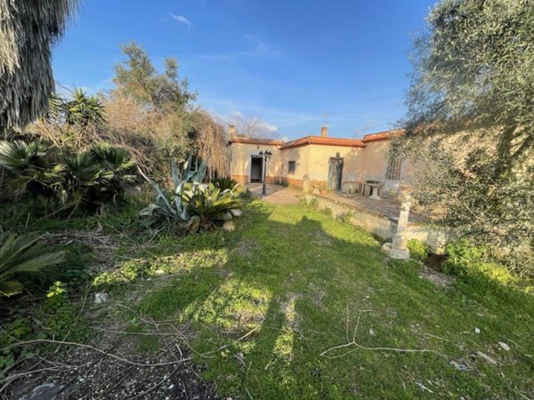 casa indipendente in vendita ad Anzio
