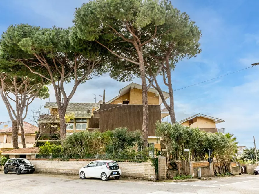 casa indipendente in vendita ad Anzio in zona Mare