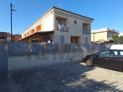 casa indipendente in vendita ad Anzio in zona Mare