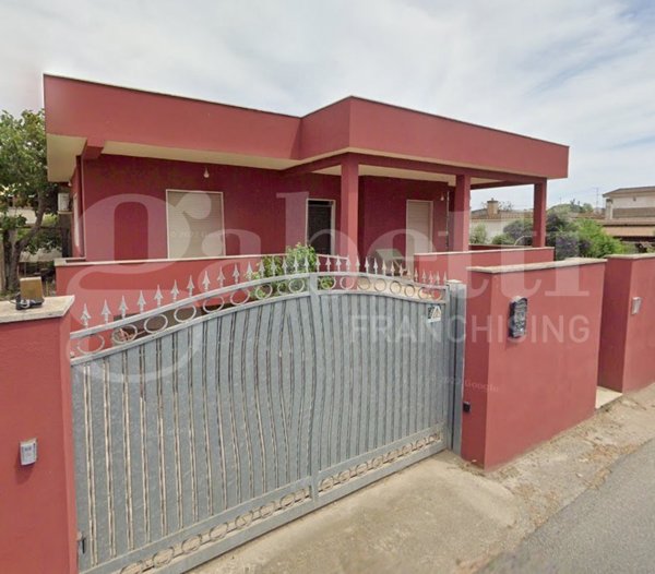 casa indipendente in vendita ad Anzio in zona Mare