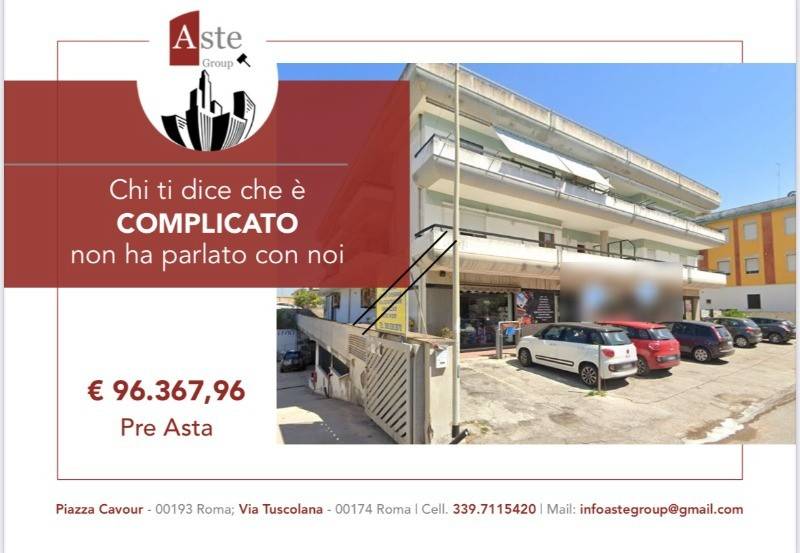 locale commerciale in vendita ad Anzio