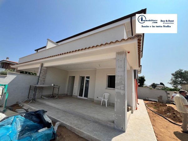 casa indipendente in vendita ad Anzio in zona Lido delle Sirene