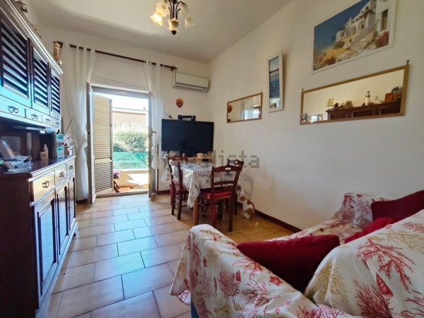 appartamento in vendita ad Anzio in zona Mare