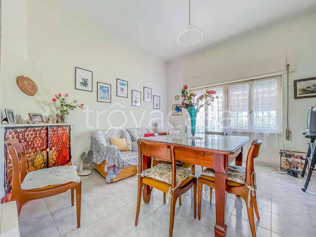 casa indipendente in vendita ad Anzio in zona Villa Claudia