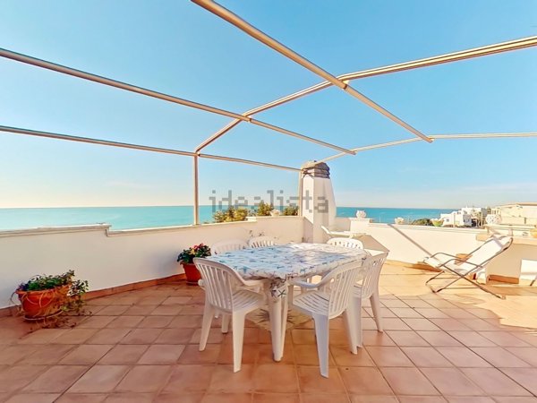 appartamento in vendita ad Anzio in zona Mare