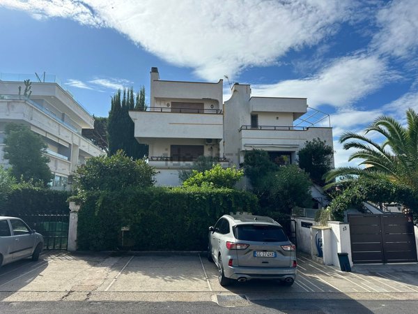 appartamento in vendita ad Anzio in zona Cincinnato
