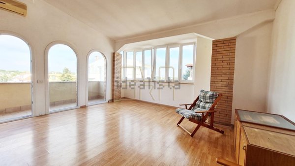 casa indipendente in vendita ad Anzio in zona Villa Claudia