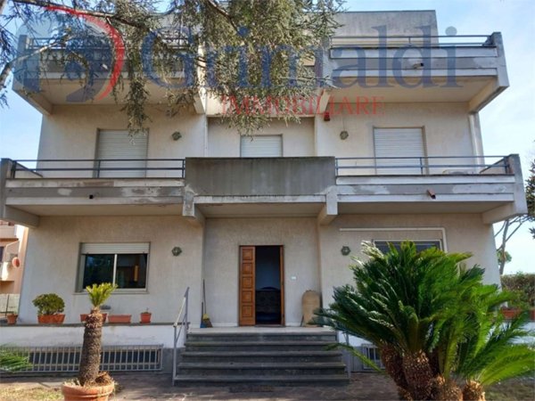 casa indipendente in vendita ad Anzio in zona Mare