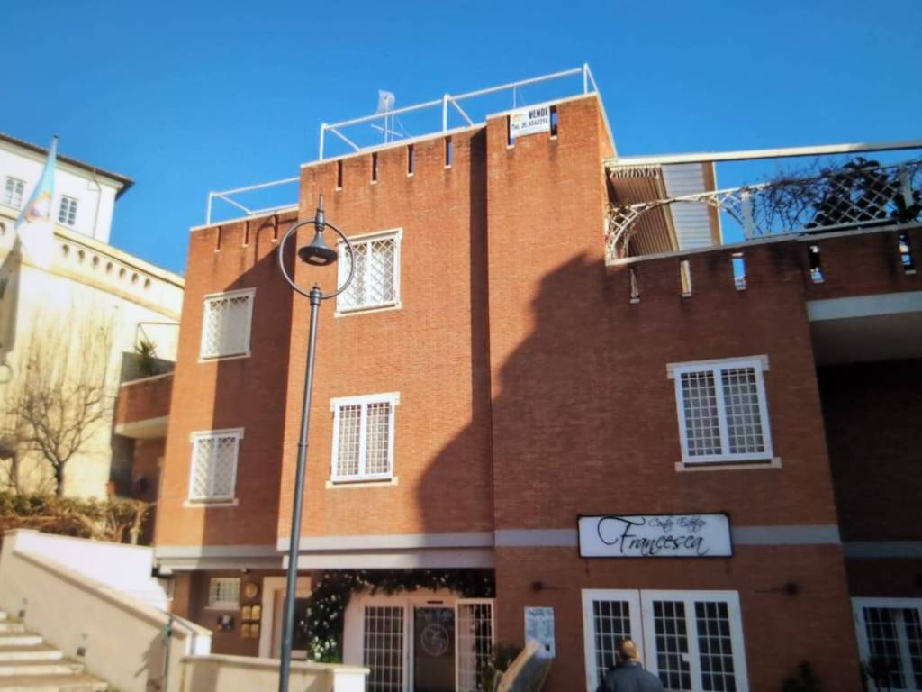 appartamento in vendita ad Anzio in zona Mare