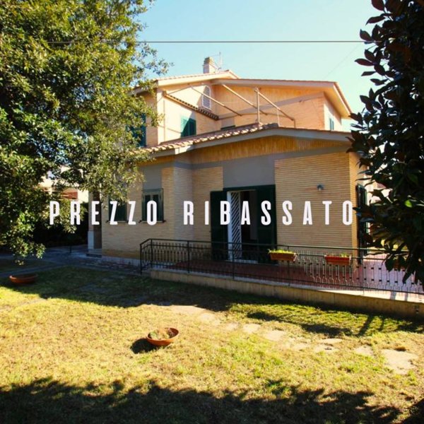 casa indipendente in vendita ad Anzio in zona Cincinnato