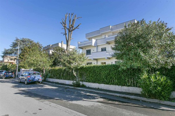 casa indipendente in vendita ad Anzio