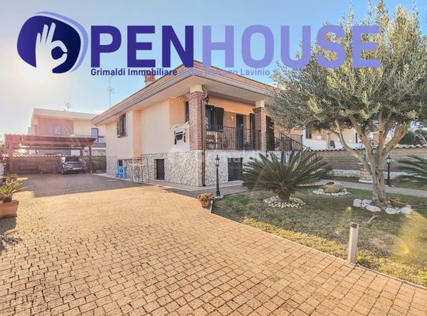 casa indipendente in vendita ad Anzio
