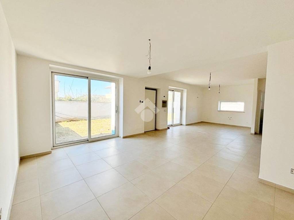 casa indipendente in vendita ad Anzio in zona Marechiaro
