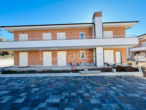 appartamento in vendita ad Anzio in zona Mare
