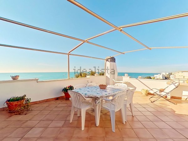 appartamento in vendita ad Anzio in zona Mare