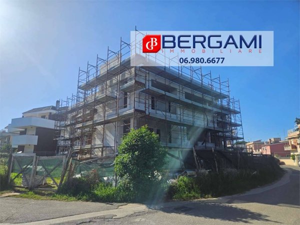 casa indipendente in vendita ad Anzio in zona Mare