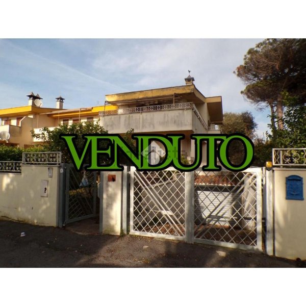 appartamento in vendita ad Anzio in zona Mare