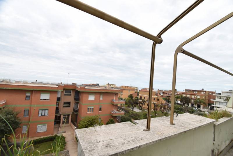 appartamento in vendita ad Anzio in zona Mare