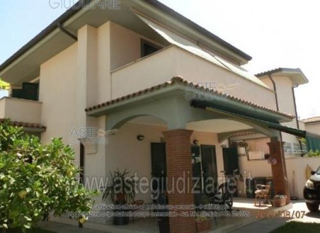casa indipendente in vendita ad Anzio