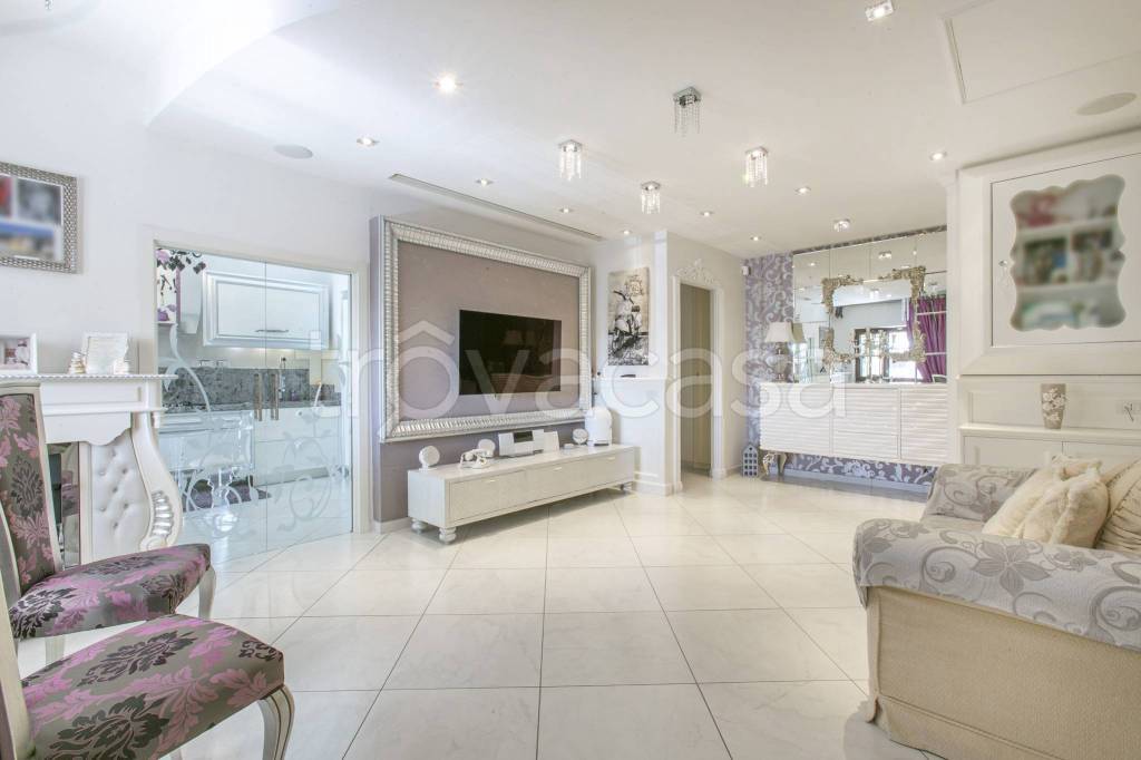 casa indipendente in vendita ad Anzio in zona Villa Claudia