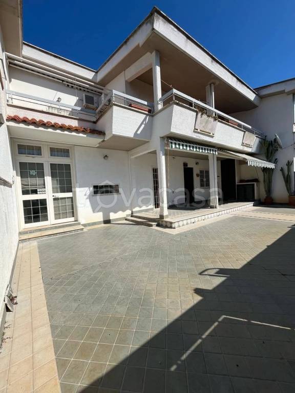 casa indipendente in vendita ad Anzio in zona Villa Claudia