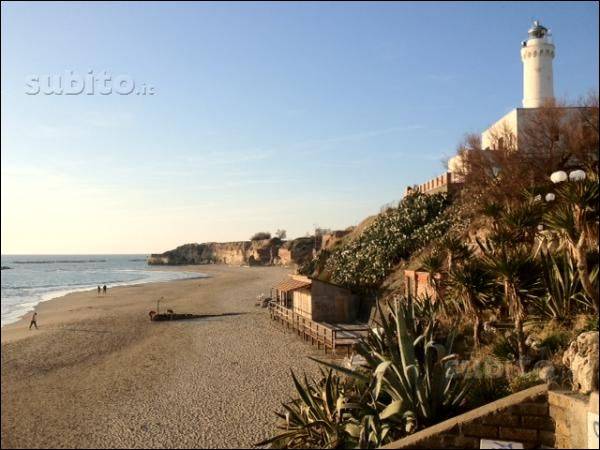 terreno edificabile in vendita ad Anzio in zona Stazione