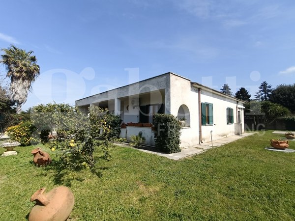 casa indipendente in vendita ad Anzio in zona Mare