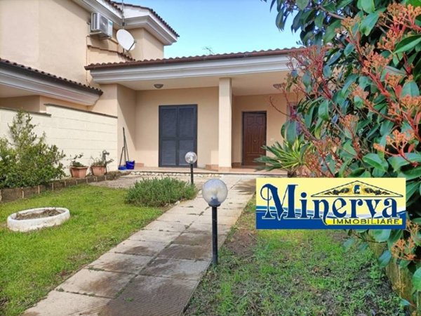casa indipendente in vendita ad Anzio