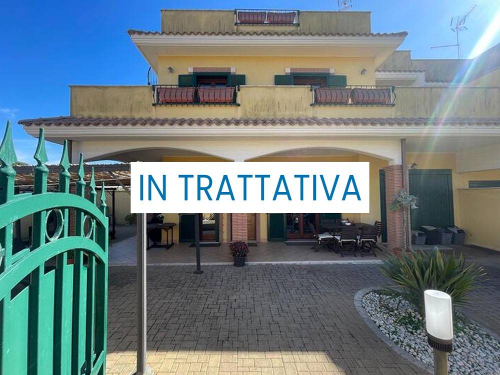 casa indipendente in vendita ad Anzio in zona Anzio Colonia