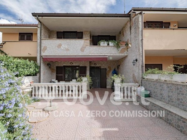 casa indipendente in vendita ad Anzio in zona Lido dei Pini
