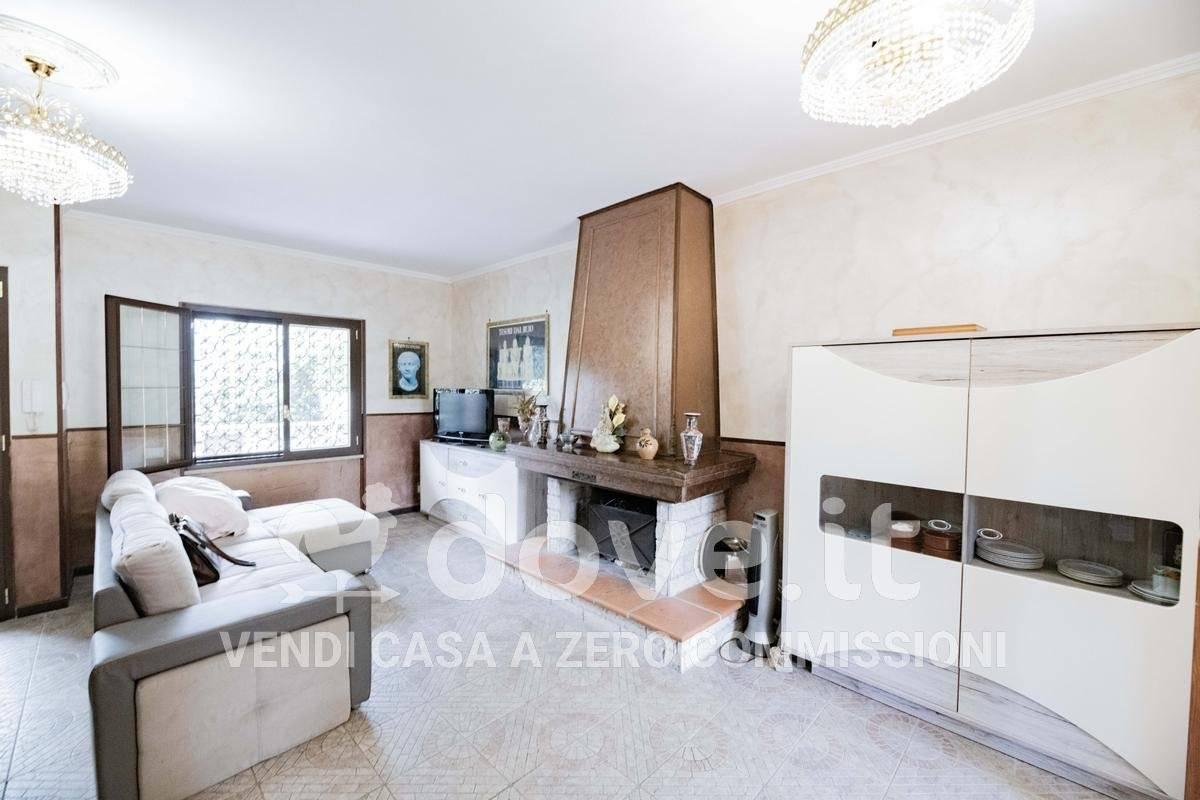 casa indipendente in vendita ad Anzio in zona Lido dei Pini