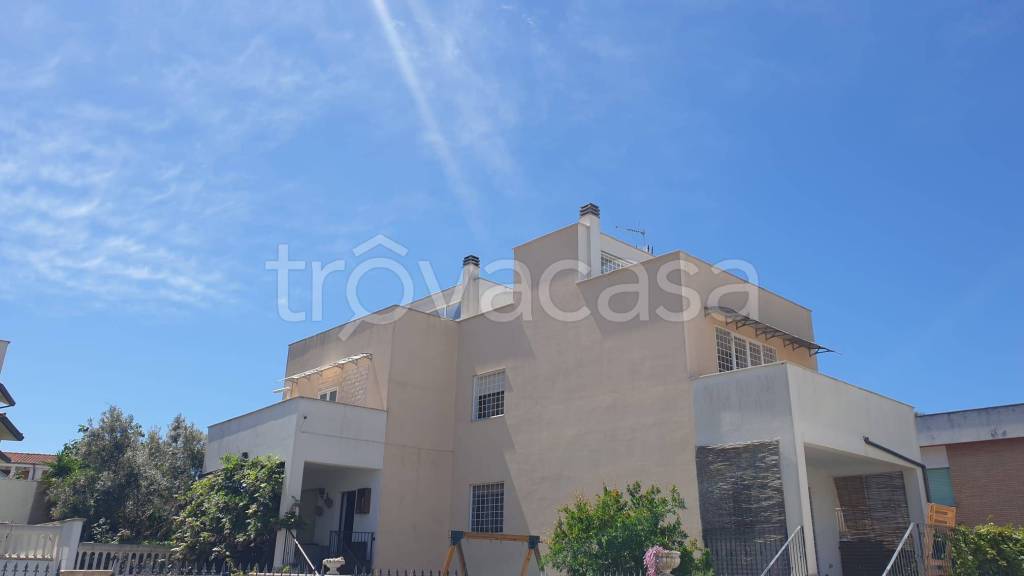 casa indipendente in vendita ad Anzio in zona Marechiaro