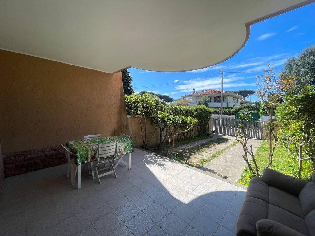 casa indipendente in vendita ad Anzio in zona Mare